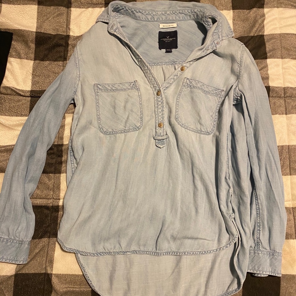 American Eagle boyfriend fit jean shirt